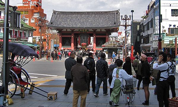 Kaminarimon-Tor in Asakusa, Tokyo