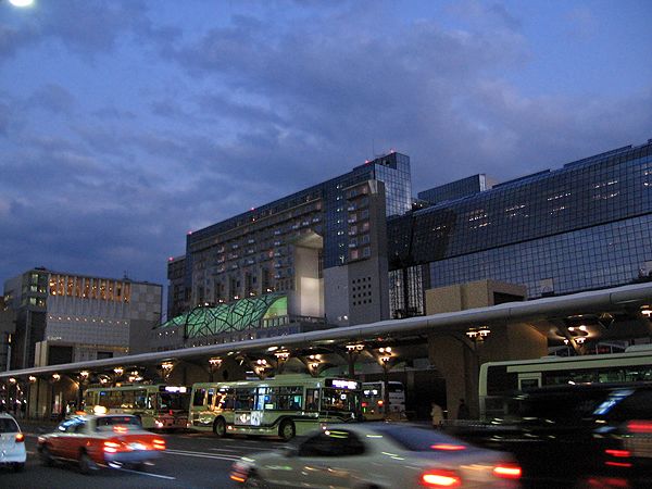 Hauptbahnhof in Kyoto, Japan